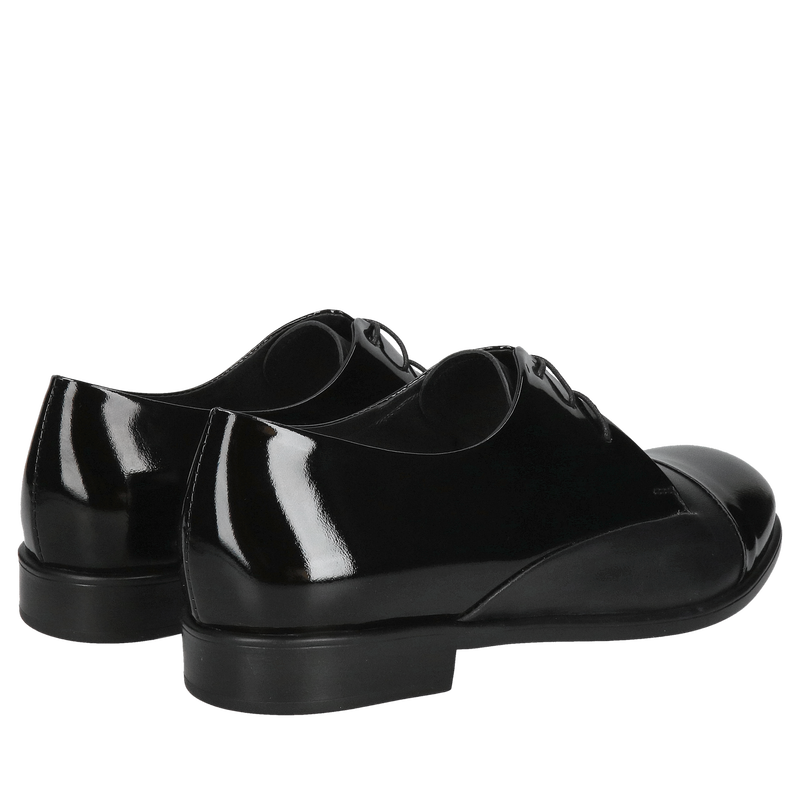 Buty damskie sznurowane, eleganckie ze skóry licowej połączone z lakierem Buty damskie sznurowane, eleganckie ze skóry licowej połączone z lakierem