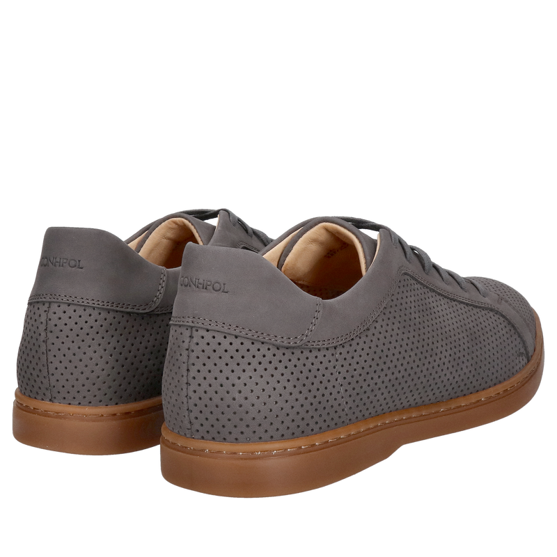 Szare buty casualowe Conhpol, przewiewne obuwie męskie idealne na lato