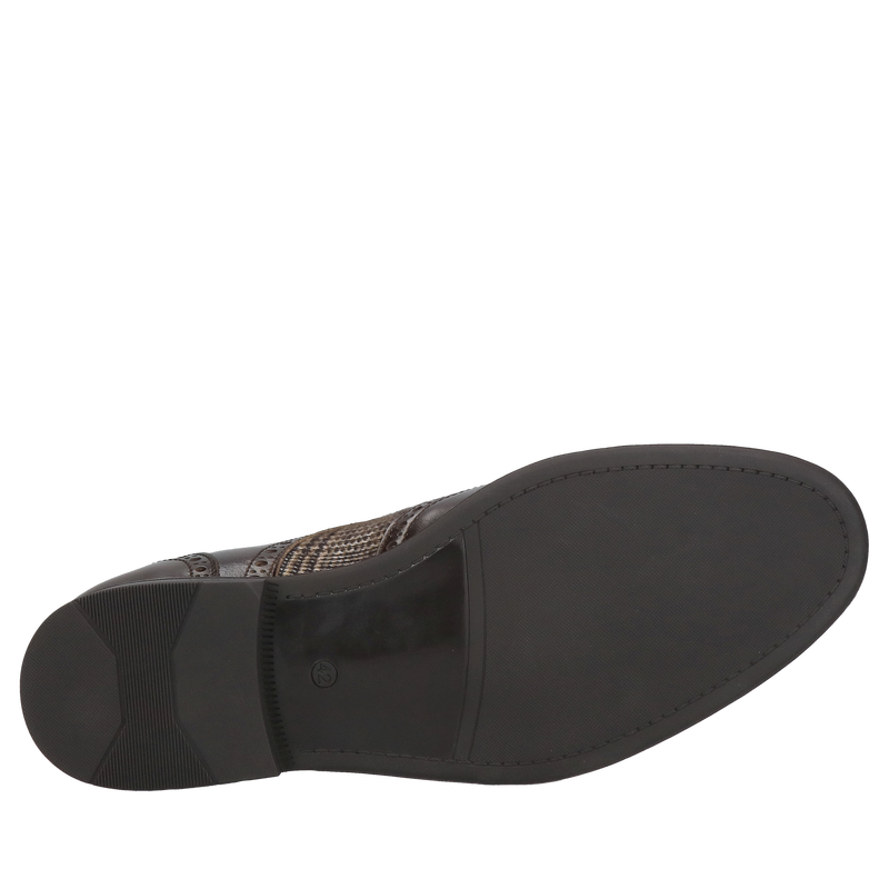 Brązowe półbuty Hugo, klasyka z nowoczesnym twistem, idealne derby do garnituru