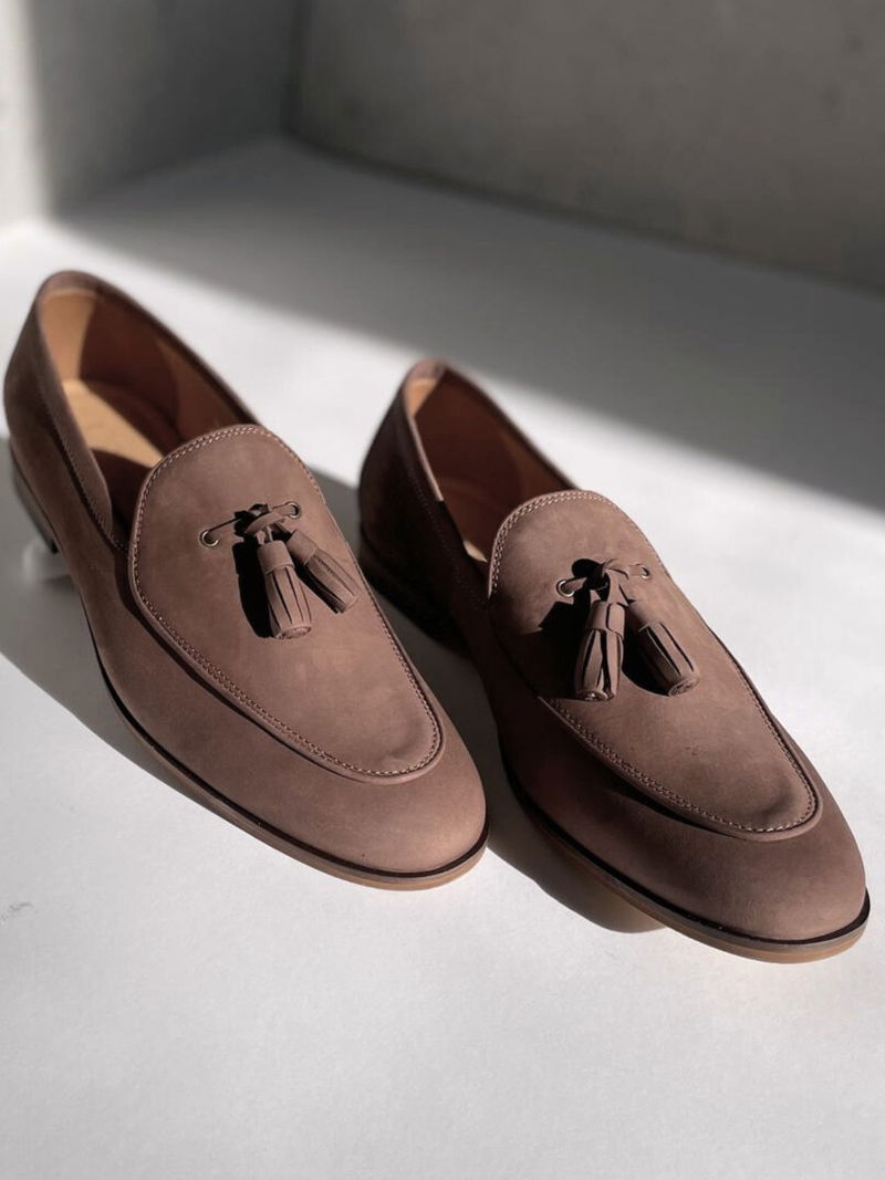Męskie loafersy brązowe ze skóry nubukowej na brązowej podeszwie, Conhpol, Konopka Shoes Męskie loafersy brązowe ze skóry nubukowej na brązowej podeszwie, Conhpol, Konopka Shoes