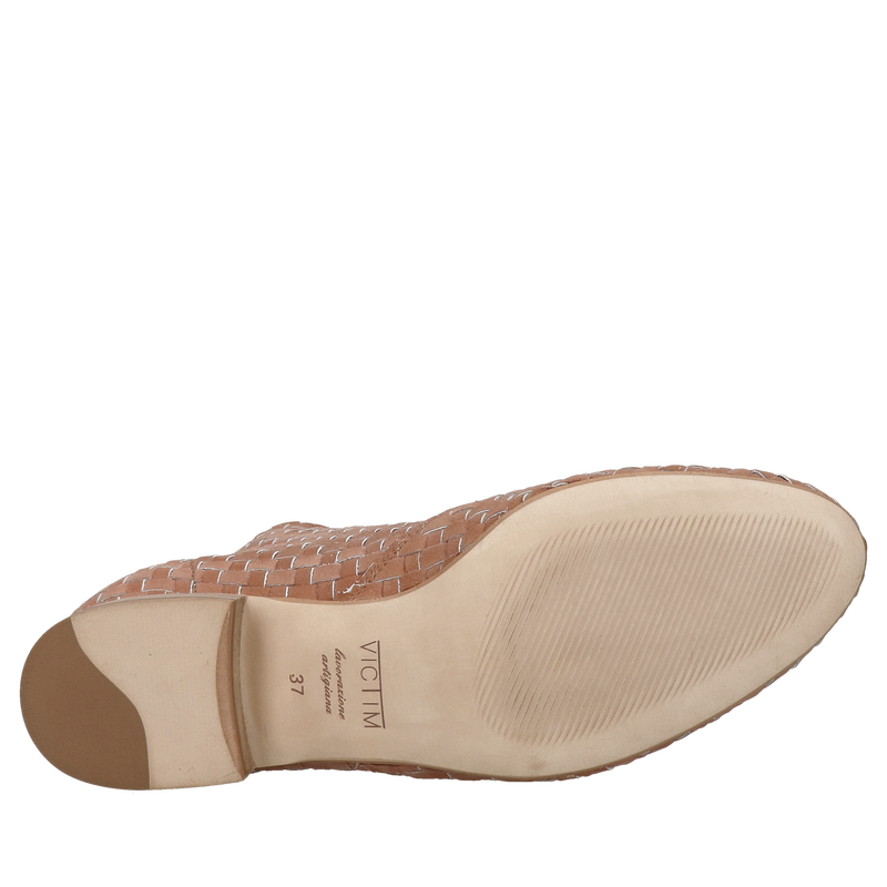 Unikatowe botki ze skóry ręcznie plecionej, wygodne ubieranie