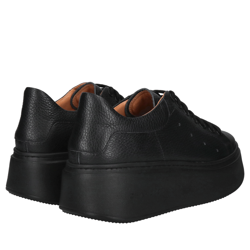 Damskie sneakersy czarne na grubej podeszwie skórzane, polska produkcja Conhpol Bis, Konopka Shoes