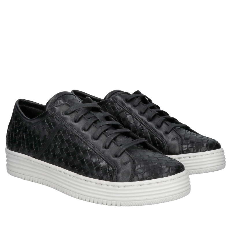 Damskie sneakersy czarne, ze skóry naturalnej ręcznie plecione, Conhpol Dynamic, Konopka Shoes