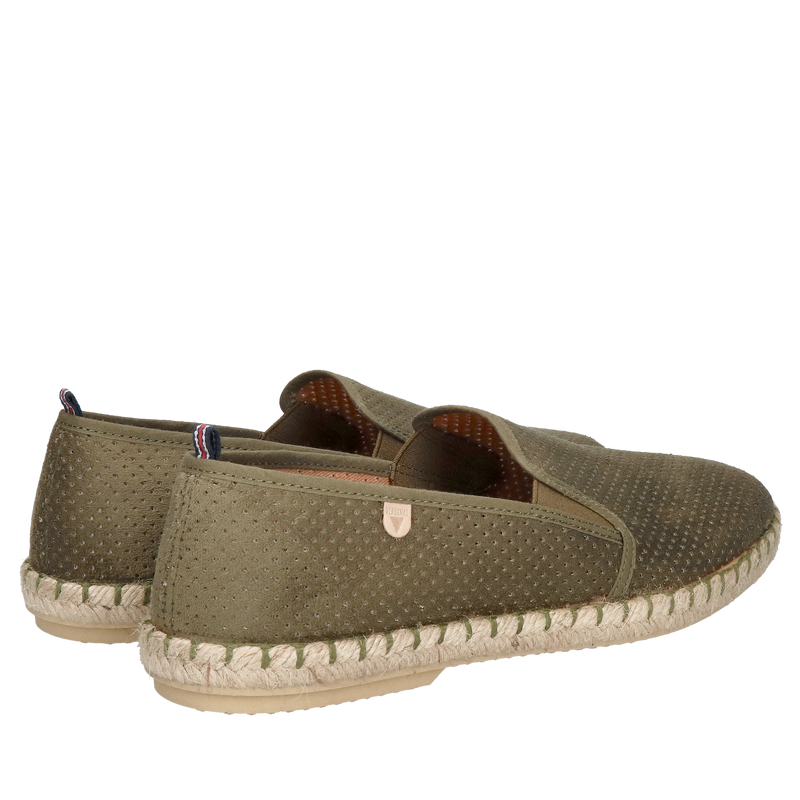 Ciesz się latem w lekkich, wsuwanych espadrylach ze skóry Ciesz się latem w lekkich, wsuwanych espadrylach ze skóry