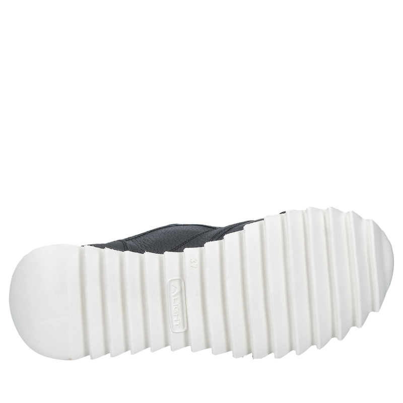 Czarne sneakersy damskie, oryginalny model na lekkie podeszwie, wygodne ze skóry naturalnej Czarne sneakersy damskie, oryginalny model na lekkie podeszwie, wygodne ze skóry naturalnej