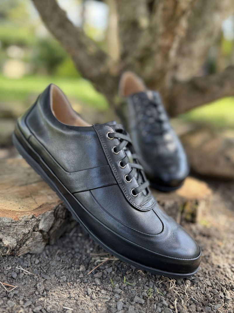 Buty męskie czarne, oryginalne buty sportowe męskie Conhpol, wygodne buty męskie do chodzenia