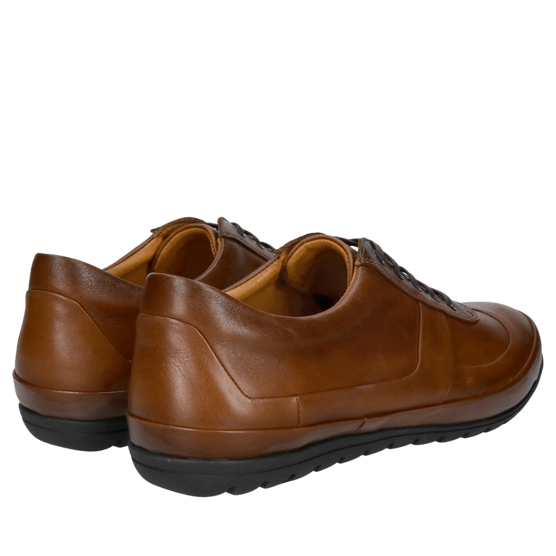 Wygodne półbuty męskie na co dzień, do pracy z technologią overflex - wysoka amortyzacja i duży komfort