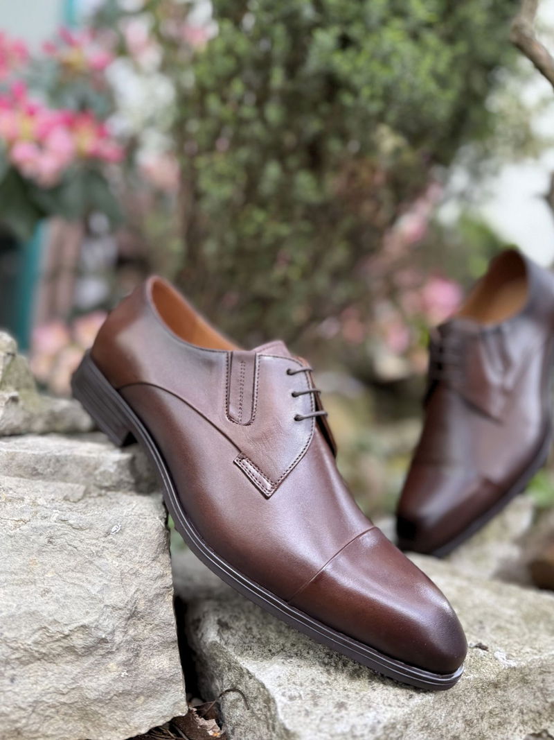 Eleganckie buty męskie do garnituru brązowe, super miękka wkładka Comfort ++, polski producent obuwia skórzanego Conhpol Eleganckie buty męskie do garnituru brązowe, super miękka wkładka Comfort ++, polski producent obuwia skórzanego Conhpol
