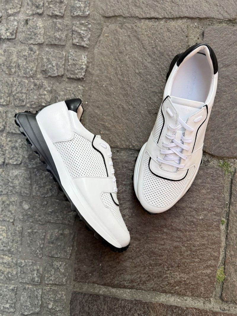 Męskie letnie sneakersy skórzane – przewiewne, z perforacją i oryginalną podeszwą, Konopka Shoes