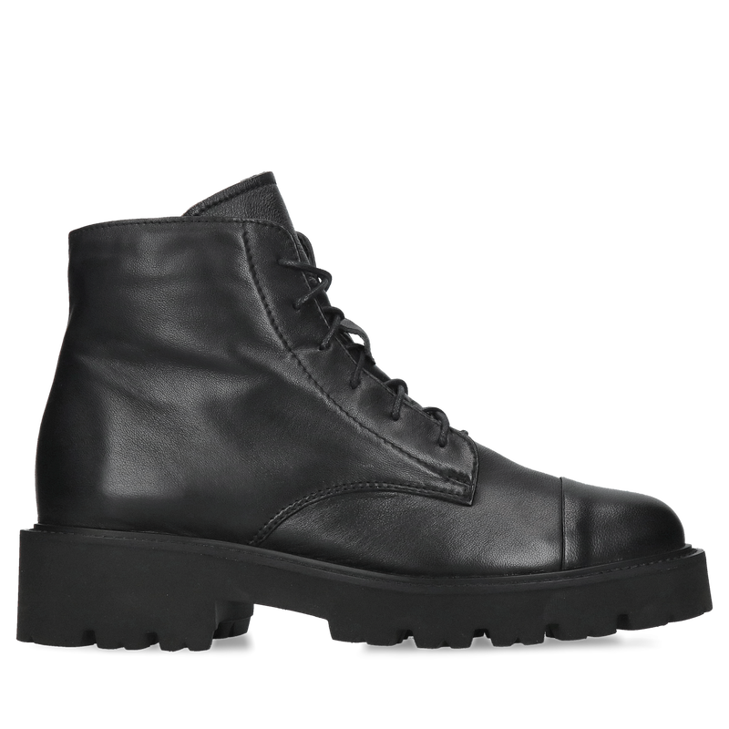 Trzewiki damskie z czarnej licowej skóry naturalnej od polskiego producenta, niskie wiązanie na lekkiej podeszwie