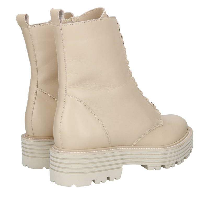 Damskie botki ze skóry wiązane z oryginalnymi ozdobami przy sznurówkach, polskie buty skórzane damskie