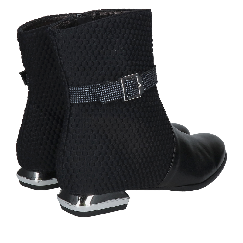 Botki damskie na niskim ozdobnym obcasie, wygodna i elegancja w jednym, Konopka Shoes