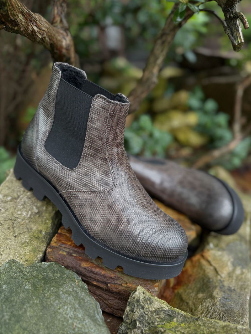 Sztyblety damskie ze skóry naturalnej, botki damskie, Konopka Shoes