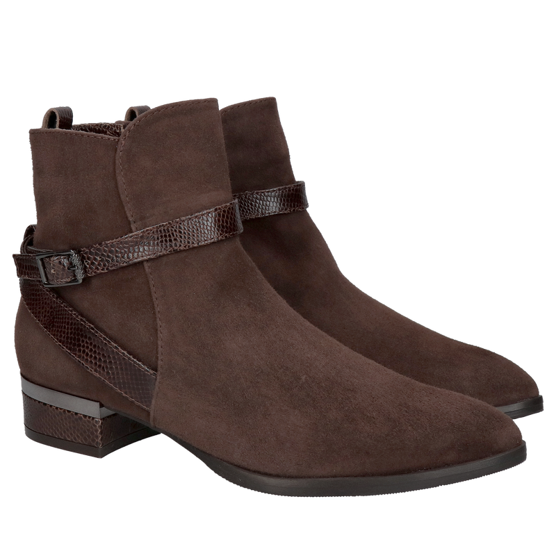 Modne zamszowe botki do szpica, ocieplane od polskiego producenta