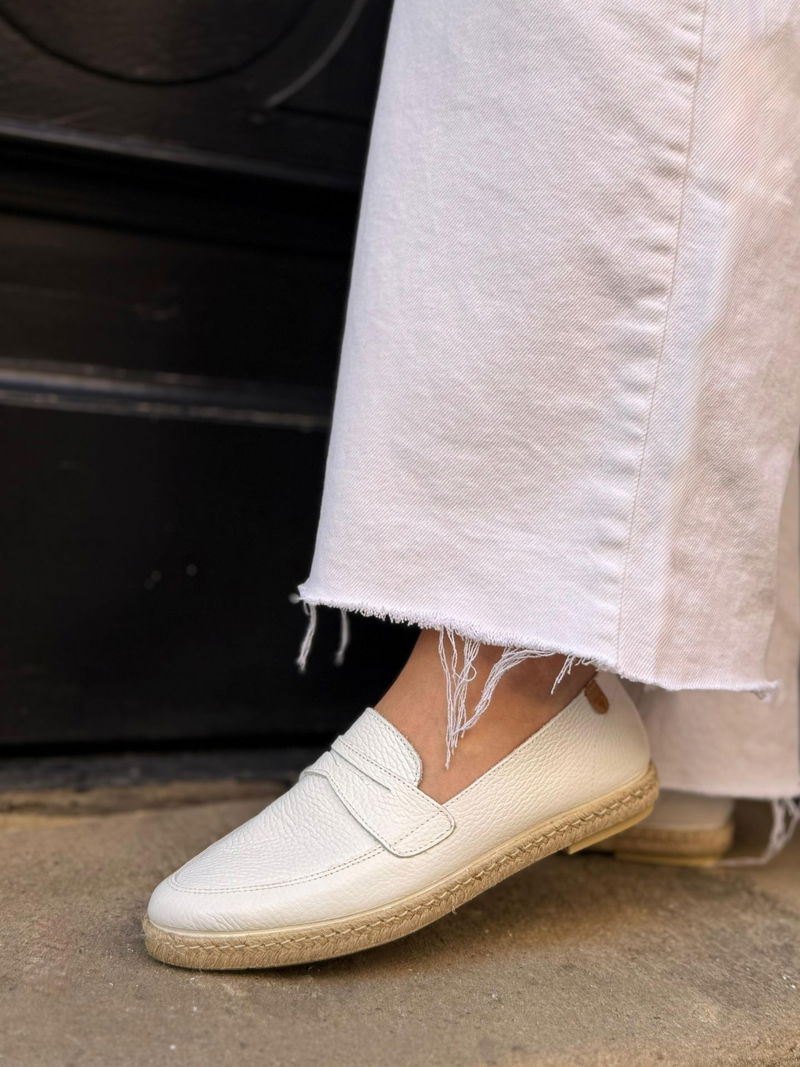 Espadryle damskie białe ze skóry naturalnej wygodna i komfort