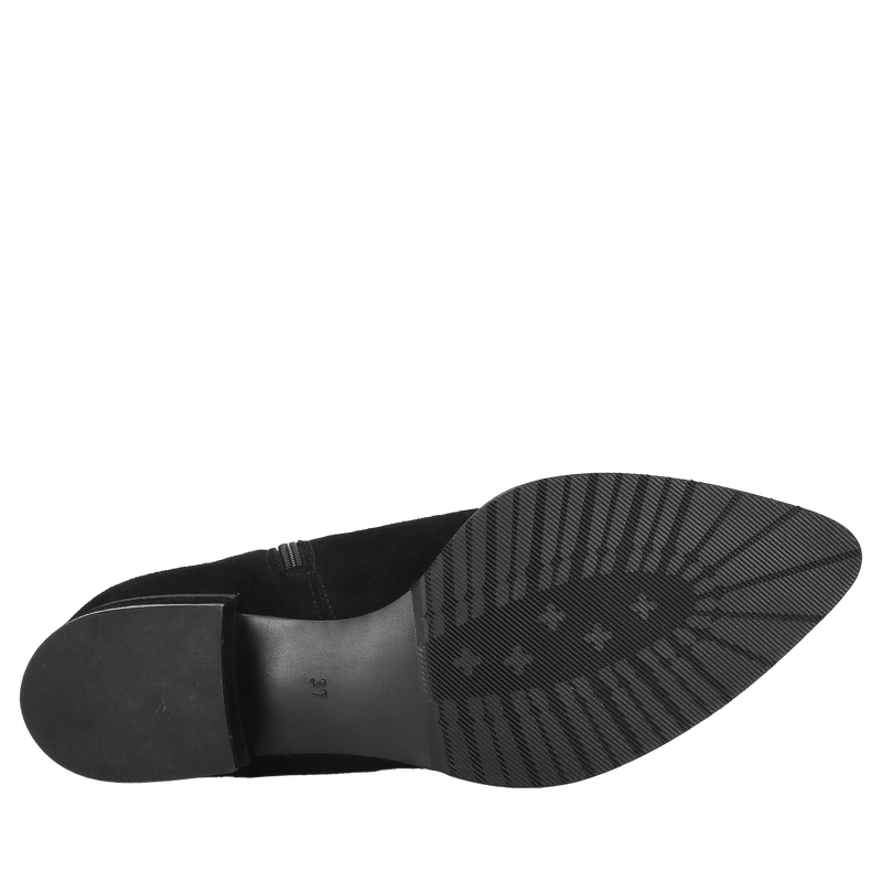 Kozaki zamszowe do szpica, miękka skóra i wysoka jakość