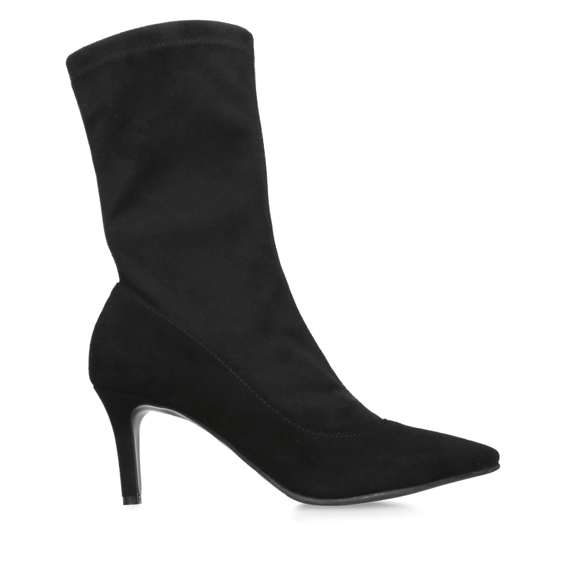 Botki na szpilce z elastyczną cholewką dopasowującą się do każdej łydki, elegancja i wygoda w jednym