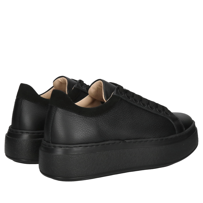 Czarne damskie sportowe sneakersy, klasyka i jakość