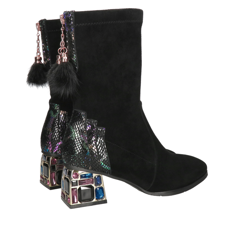 Trzewiki damskie ze skóry zamszowej, osadzone na wygodnym ozdobnym klocku, botek damski z czarną lycrą, Konopka shoes