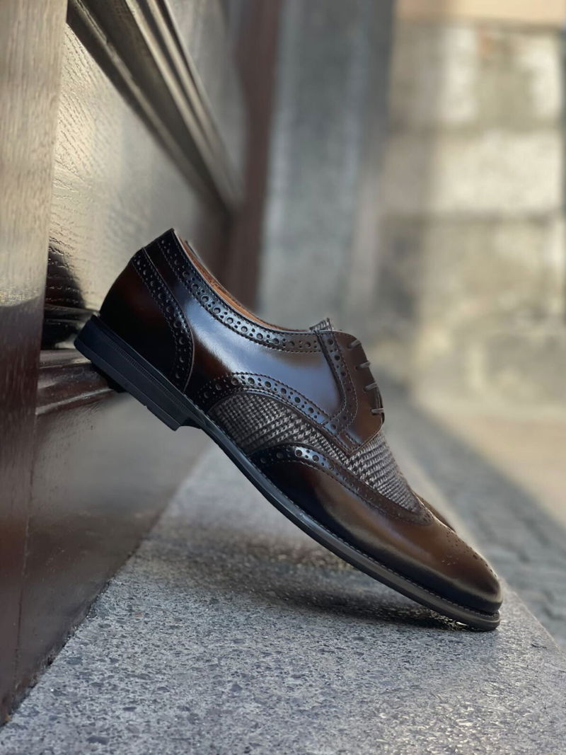 Brązowe półbuty Hugo, klasyka z nowoczesnym twistem, idealne derby do garnituru