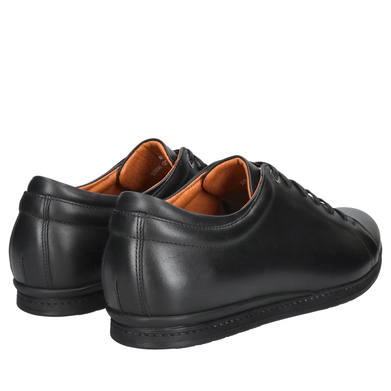 Czarne buty męskie ze skóry, wygodne półbuty męskie na co dzień