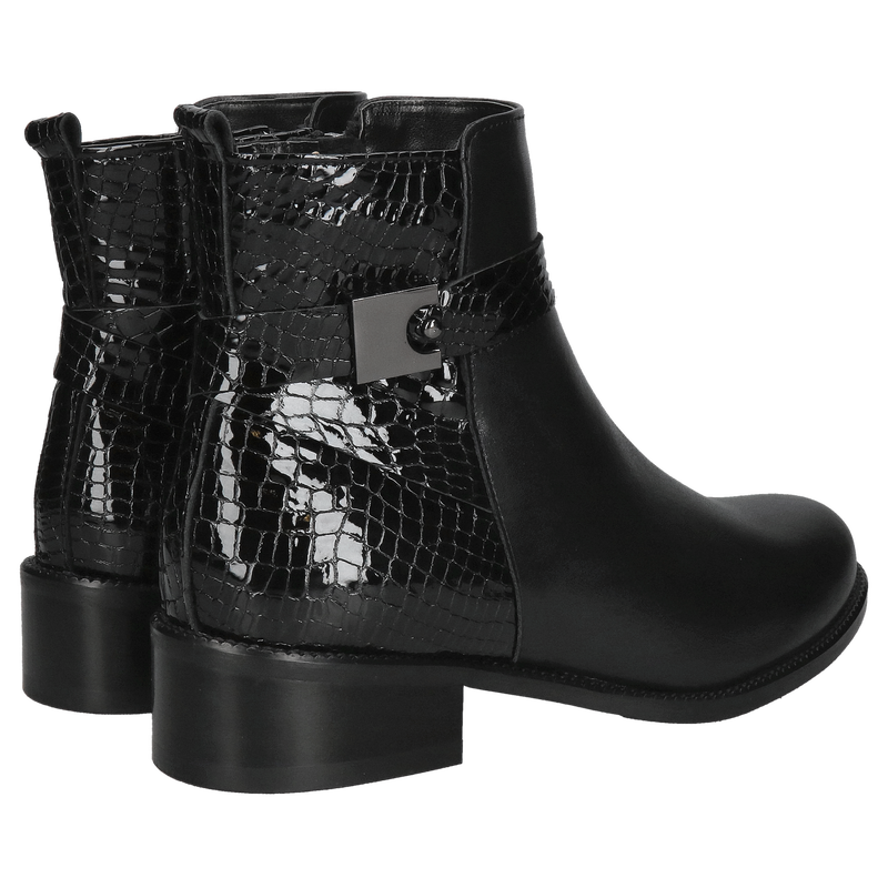 Czarny klasyczny i elegancki botek damski na jesień, botek damski ze skóry od polskiego producenta