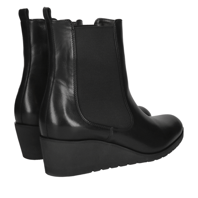 Czarne botki na platformie, sztyblety damskie na koturnie, buty na koturnie z gumami