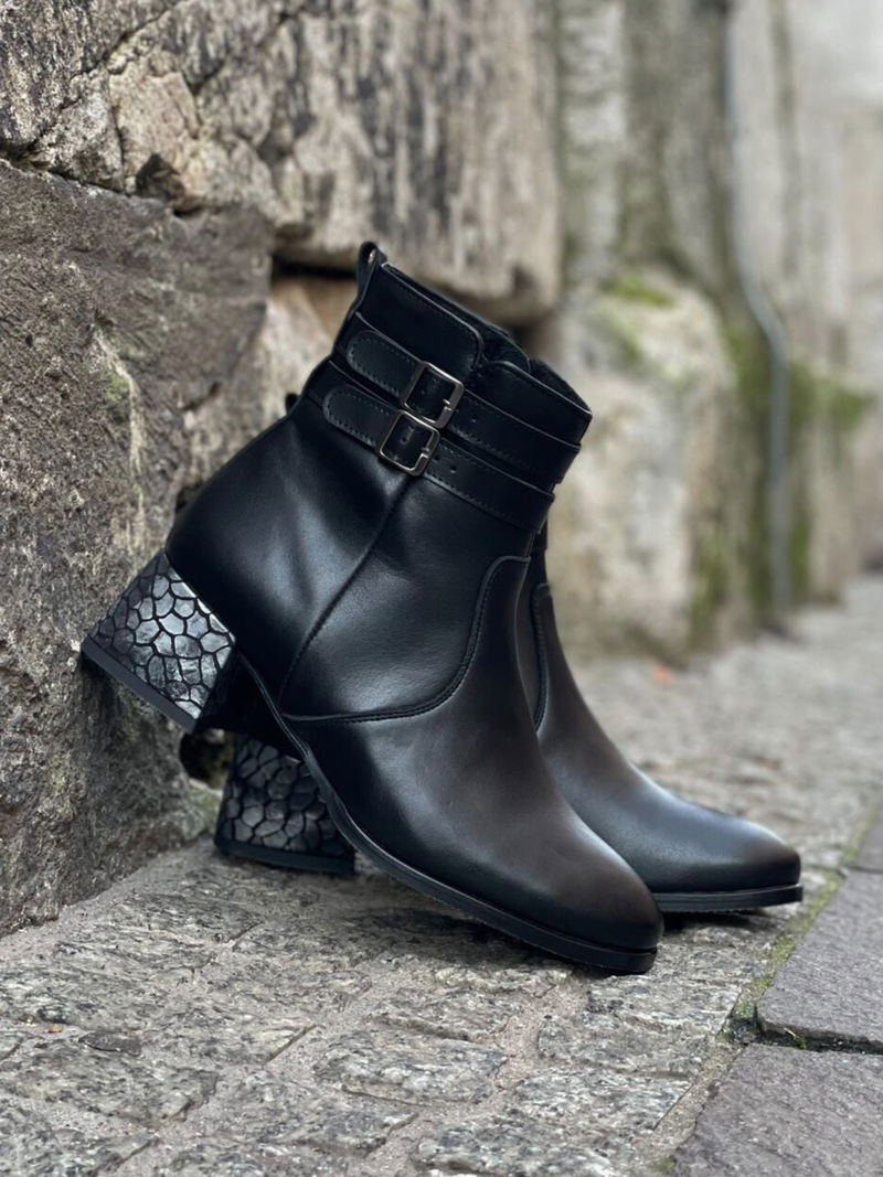 Botki damskie ze skóry, elegancki botek damski na klocku, wygodne buty na jesień, Konopka shoes