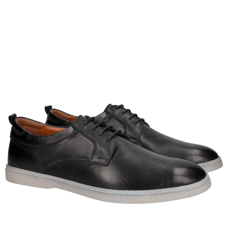 Lekkie i wygodne półbuty męskie, czarne buty męskie na co dzień od polskiego producenta