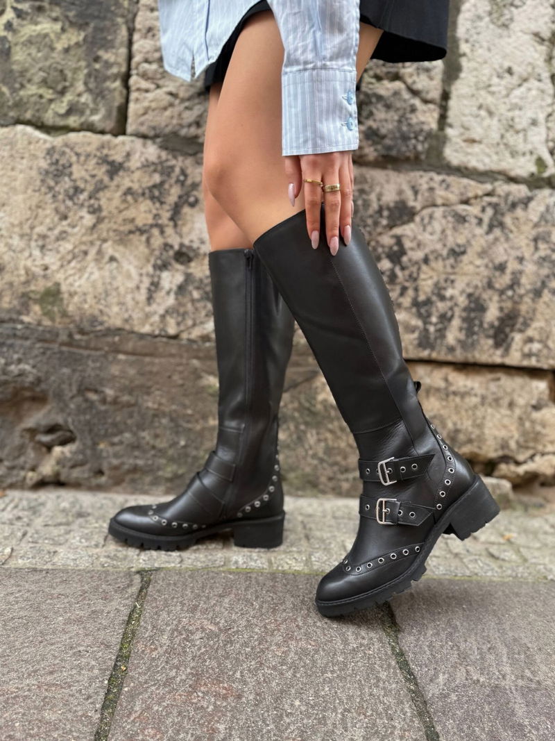 Zimowe wysokie kozaki czarne, oficerki damskie ze skóry, kozaki z klamrami, Konopka Shoes