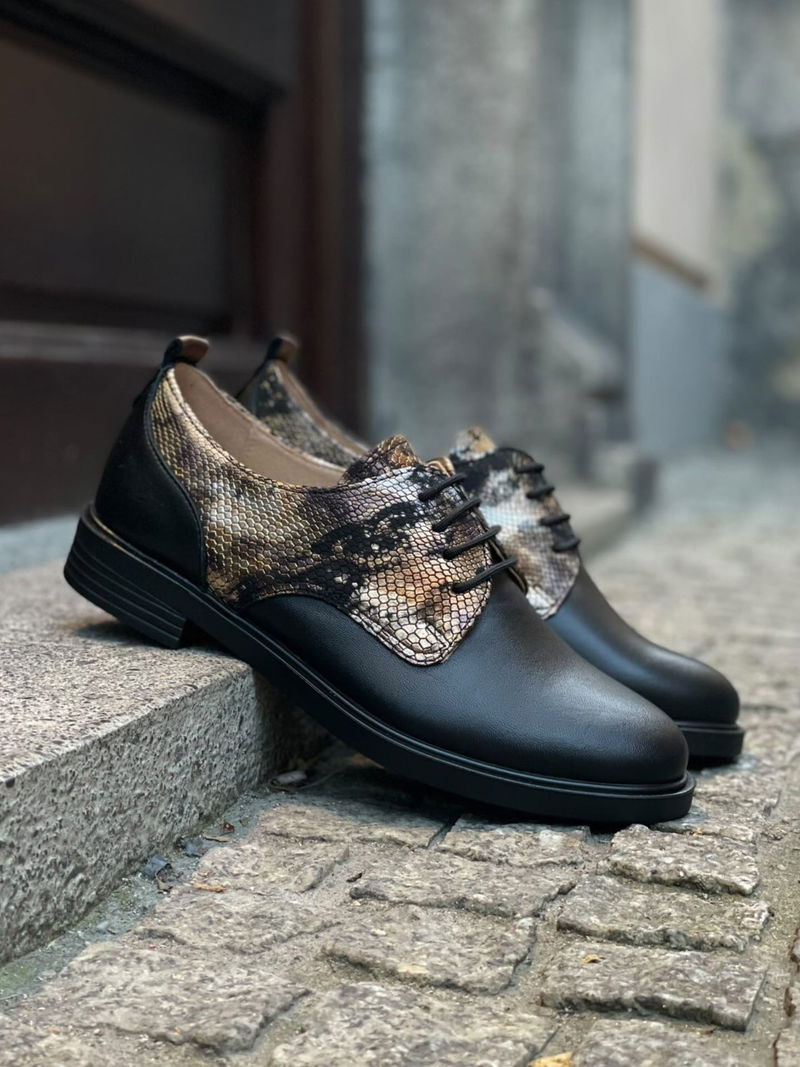 Wygodne półbuty damskie sznurowane – czarna skóra licowa, Conhpol Relax, Konopka Shoes