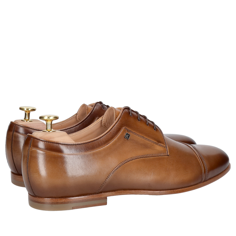 Eleganckie buty męskie na skórzanej podeszwie, brązowe buty do garnituru