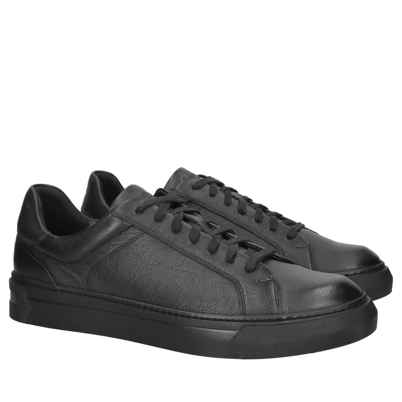 Czarne męskie sneakersy skórzane, modne i wygodne sneakersy na czarnej podeszwie