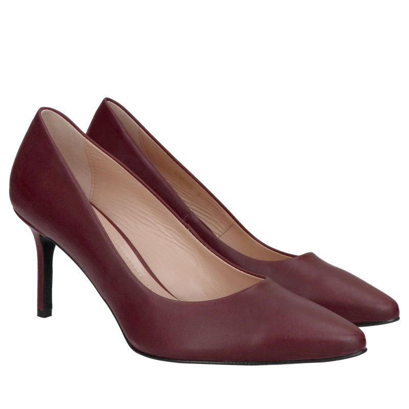 Bordowe szpilki damskie na niskim obcasie, czółenka ze skóry na nie wysokim obcasie