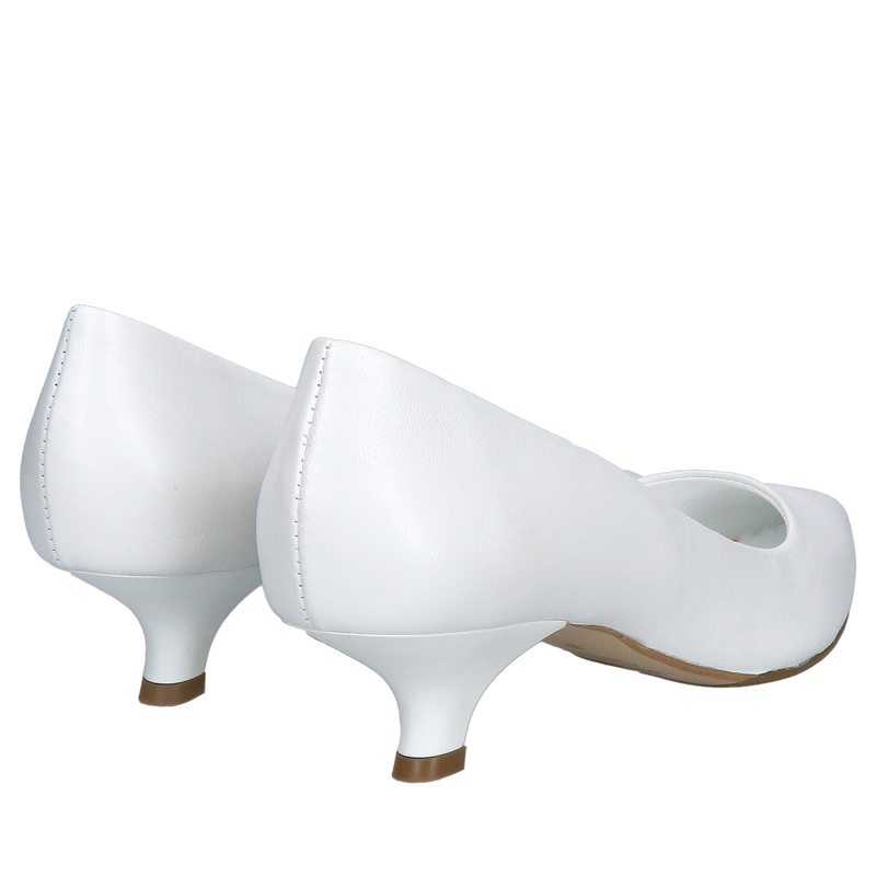 Niskie białe kaczuszki na wygodnym obcasie, buty do ślubu białe, wygodne szpilki do ślubu, Konopka Shoes