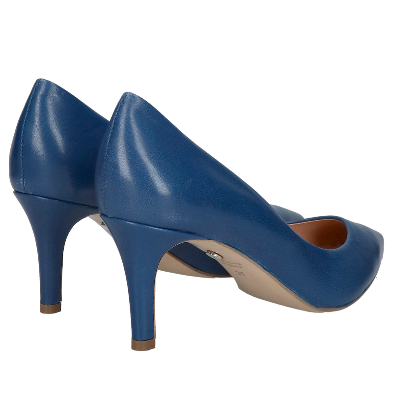 Czółenka do szpica, wygodne granatowe szpilki ze skóry na niskim obcasie