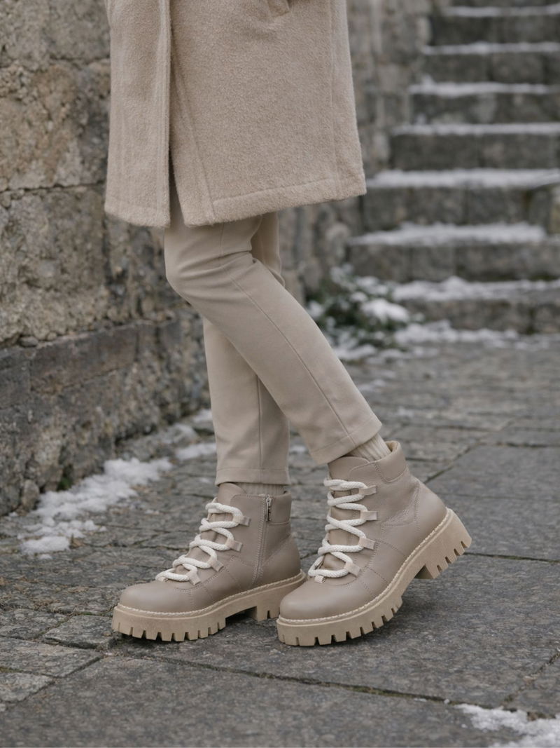 Damskie beżowe śniegowce, zimowe buty damskie śniegowce na grubej podeszwie