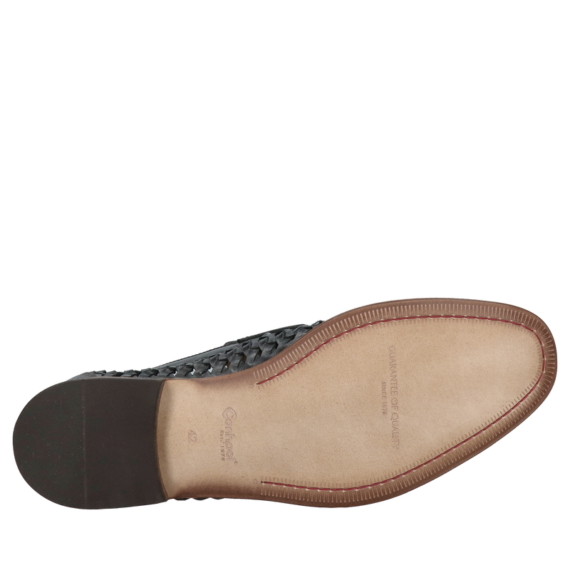 Ręcznie plecione półbuty Conhpol z miekkiej skóry licowej. Męskie loafersy plecione