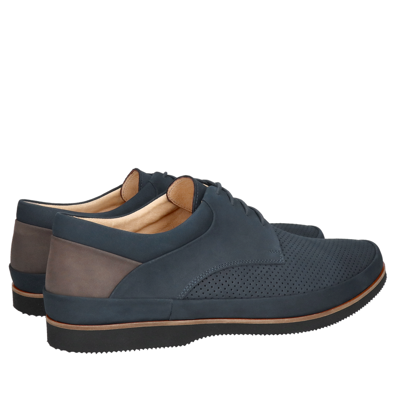 Lekkie obuwie męskie na szerszą stopę, większa tęgość i ażurowana cholewka, miękka wyściółka super soft