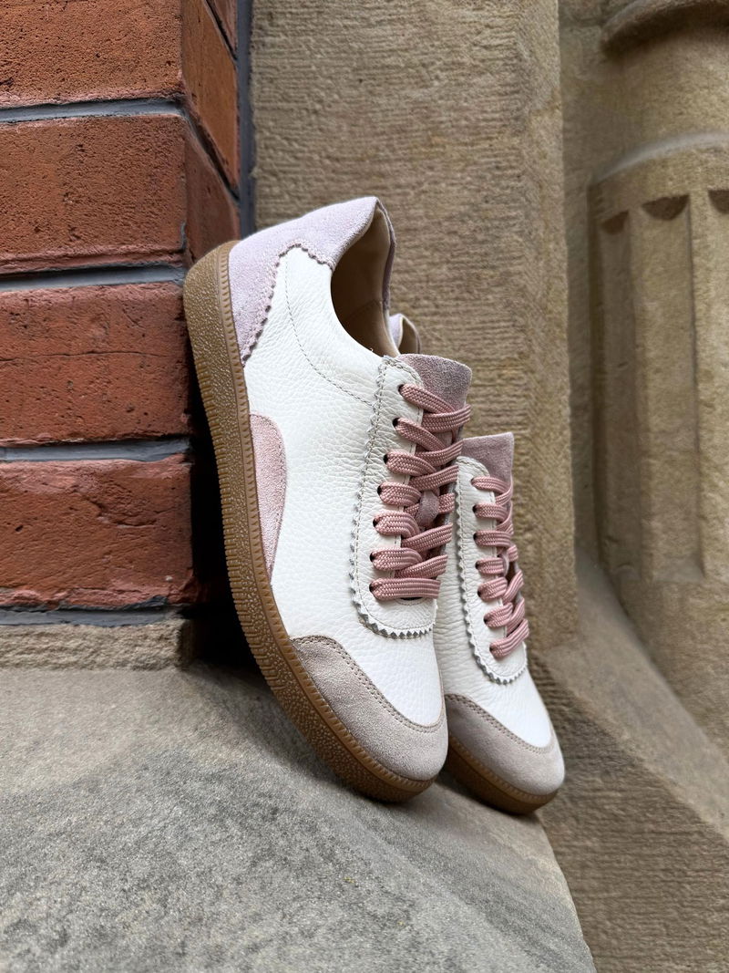 Skórzane sneakersy damskie letnie i wygodne