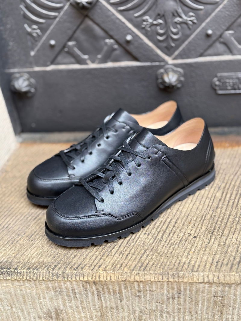 Półbuty męskie na szeroką stopę, wyjątkowo lekkie i wygodne z miękkiej skóry licowej