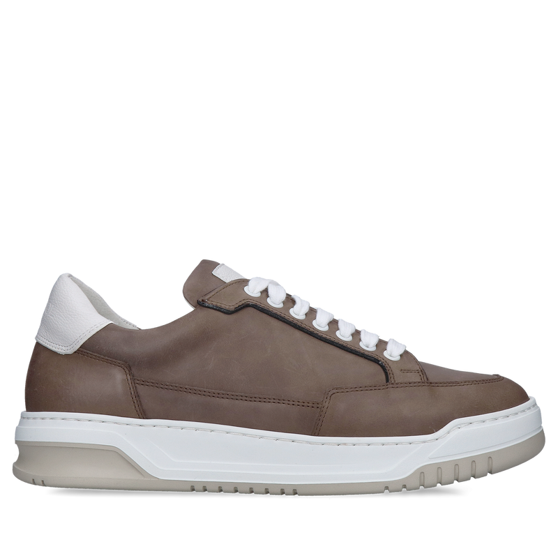 Buty sportowe na co dzień na szerszą stopę, jakość premium obuwia sportowego od polskiego producenta