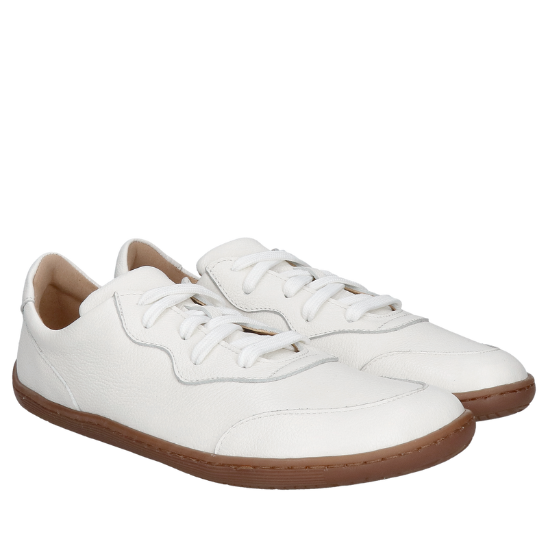 Białe damskie barefoot ze skóry, naturalne dopasowanie i codzienna wygoda