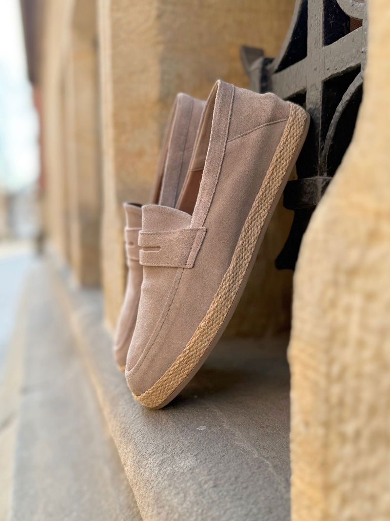 Męskie espadryle na letnie dni, wygodne i lekkie buty wsuwane