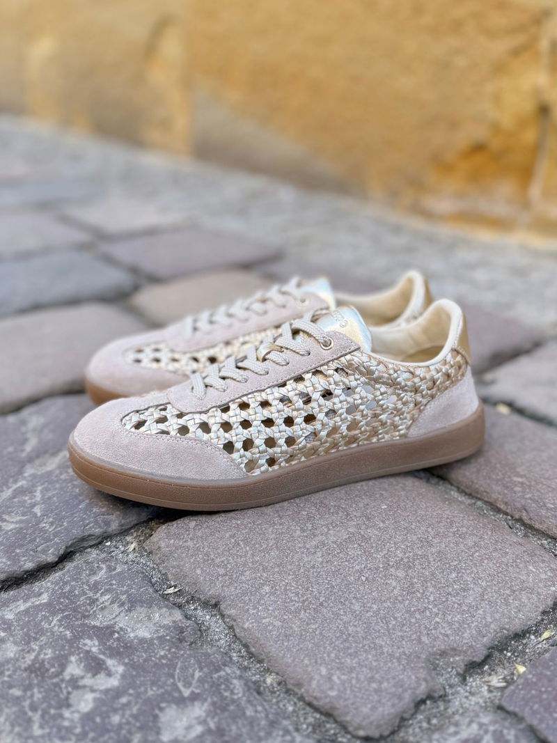 Ażurowe jasno złote sneakersy damskie, wysoka jakość skóry naturalnej plecionej