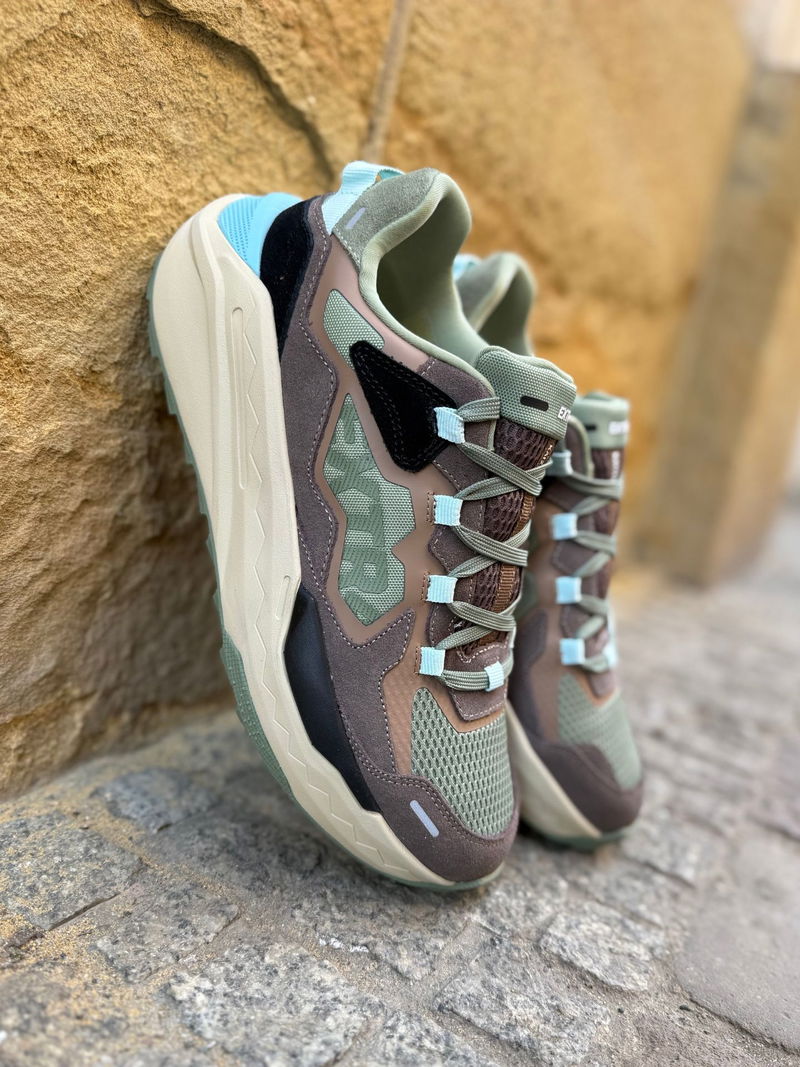 Wygodne i lekkie męskie sneakersy z firmy Extr4 na codzienne długie chodzenie