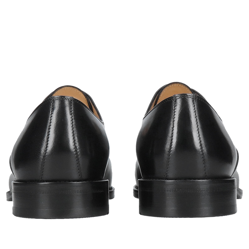 Eleganckie i klasyczne czarne oxfordy męskie premium od Conhpol z delikatnym przeszyciem