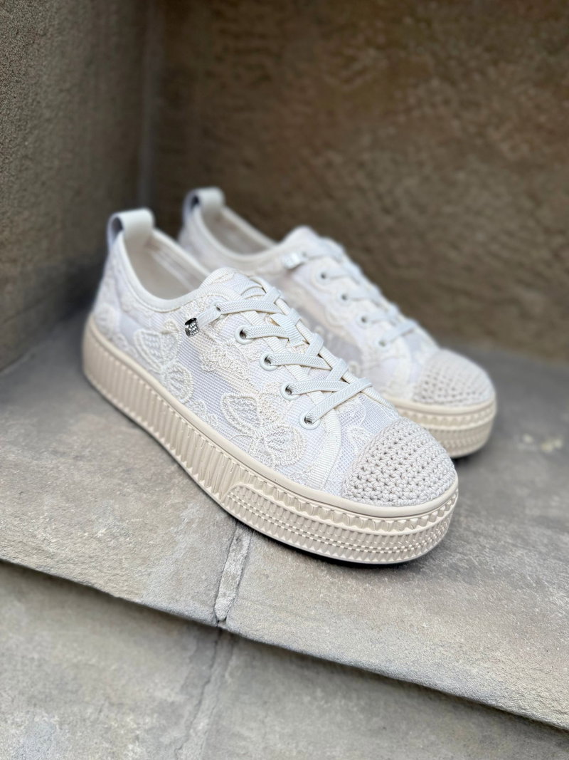 Lekkie buty damskie koronkowe, damskie sportowe buty z koronki na letnie dni