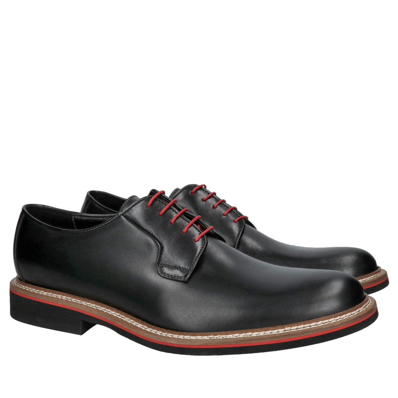 Oryginalne obuwie męskie od polskiego producenta conhpol, buty męskie z akcentem czerwonym