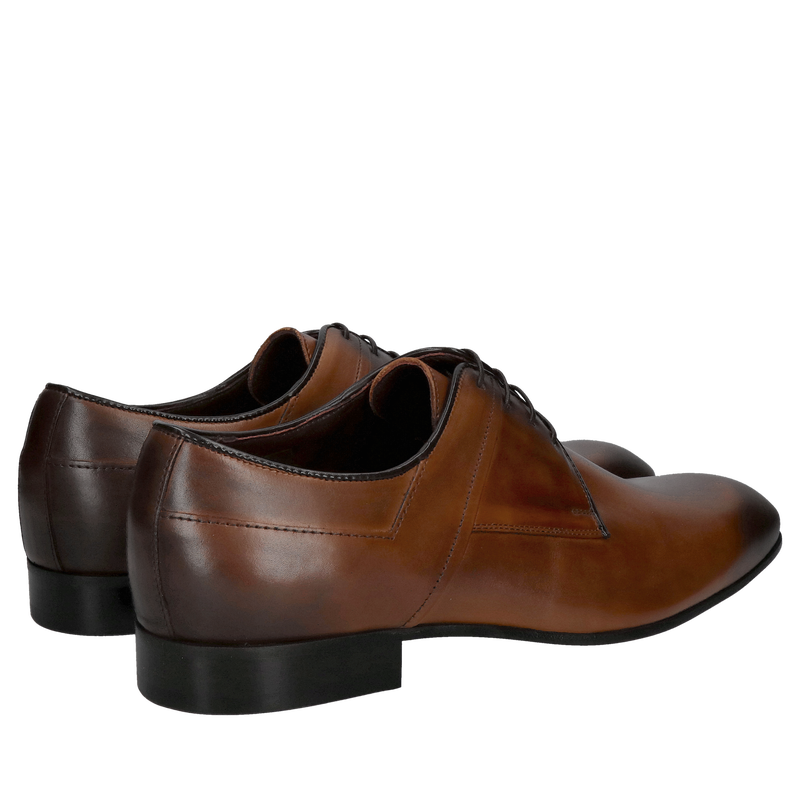 Eleganckie brązowe buty do garnituru, wizytowe buty męskie na wesele i inne uroczystości